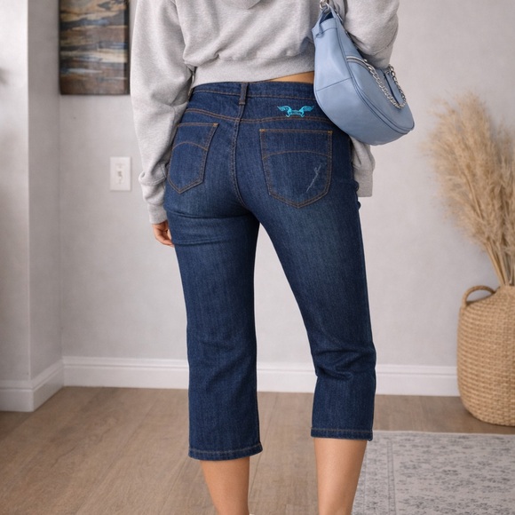 De’Extase Denim - Sz 36 De’Extase Y2K Dark Wash Low Rise Capris NWOT $170 MSRP